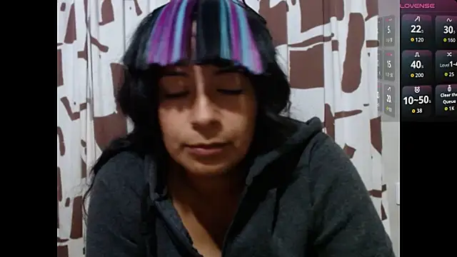Snapshot of Acelinrose chatting on 06-30-26, 02:12 Acelinrose online show from 06-30-26, 02:12
