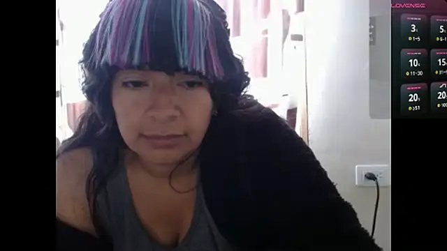 Snapshot of Acelinrose chatting on 07-08-26, 01:04 Acelinrose online show from 07-08-26, 01:04