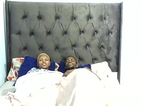 Snapshot of Dandelion_enigman chatting on 10-20-25, 06:25 Dandelion enigman online show from 10-20-25, 06:25