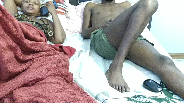 Snapshot of Dandelion_enigman chatting on 10-27-25, 11:36 Dandelion enigman online show from 10-27-25, 11:36