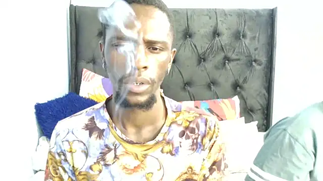 Snapshot of Dandelion_enigman chatting on 11-01-25, 10:17 Dandelion enigman online show from 11-01-25, 10:17