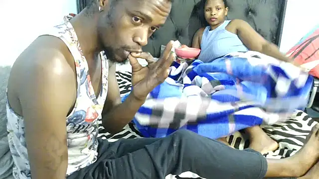 Snapshot of Dandelion_enigman chatting on 11-15-25, 11:18 Dandelion enigman online show from 11-15-25, 11:18