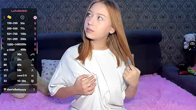 FieryAmelia online show from 11-04-25, 02:38