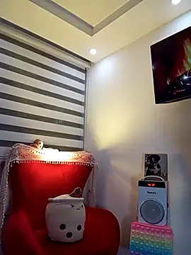 ValeNiitaLuv online show from 11-16-25, 02:39