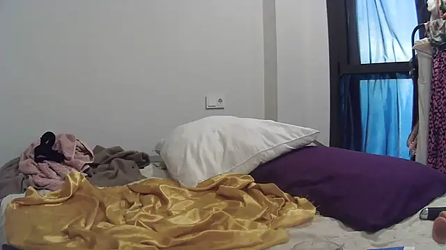 Snapshot of Catylandi1 chatting on 09-29-25, 05:51 Catylandi1 online show from 09-29-25, 05:51