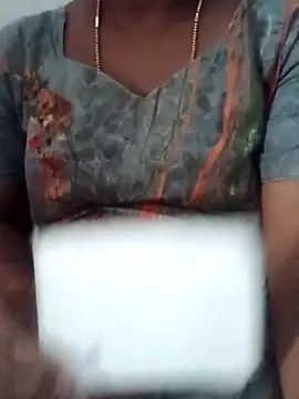 Snapshot of TeluguCuplehyd chatting on 10-08-25, 06:22 TeluguCuplehyd online show from 10-08-25, 06:22