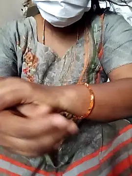 Snapshot of TeluguCuplehyd chatting on 10-10-25, 06:12 TeluguCuplehyd online show from 10-10-25, 06:12