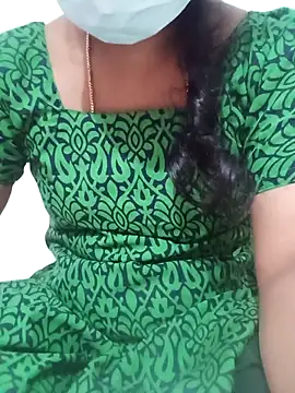 Snapshot of TeluguCuplehyd chatting on 10-22-25, 04:02 TeluguCuplehyd online show from 10-22-25, 04:02