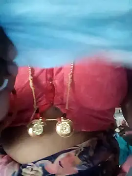 Snapshot of TeluguCuplehyd chatting on 10-31-25, 04:13 TeluguCuplehyd online show from 10-31-25, 04:13