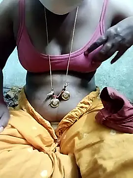 Snapshot of TeluguCuplehyd chatting on 02-06-26, 07:34 TeluguCuplehyd online show from 02-06-26, 07:34