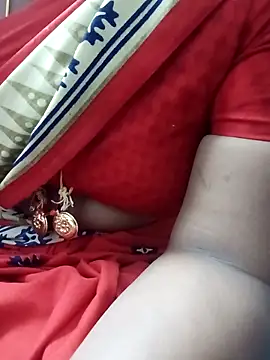 Snapshot of TeluguCuplehyd chatting on 02-18-26, 07:37 TeluguCuplehyd online show from 02-18-26, 07:37