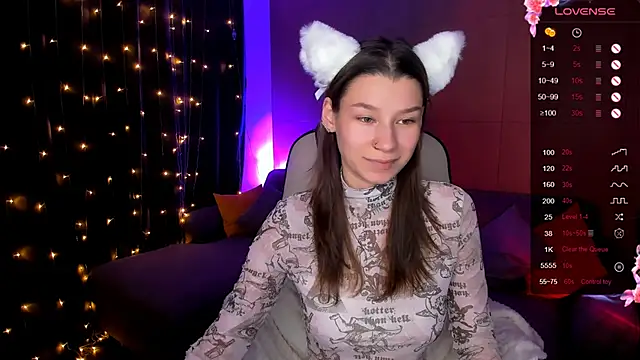 Snapshot of LinaBlossom_ chatting on 11-12-25, 08:26 LinaBlossom online show from 11-12-25, 08:26