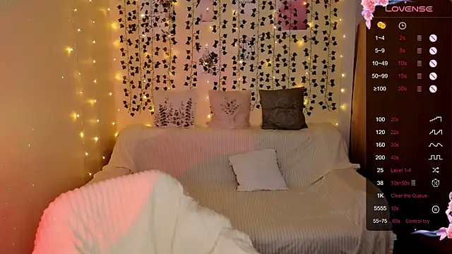 LinaBlossom  online show from 11-23-25, 08:47