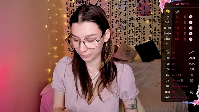 LinaBlossom  online show from 11-25-25, 08:25