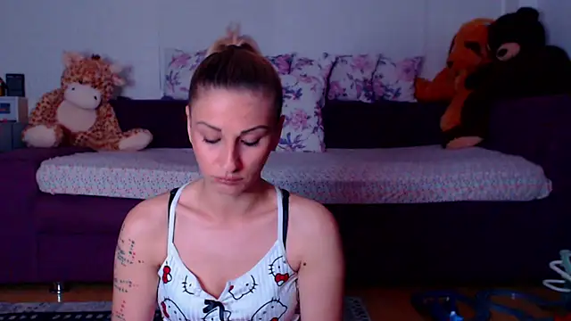 CassieSpell online show from 05-05-26, 08:39