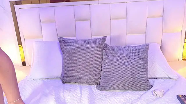 samanthaa sm online show from 05-19-26, 03:02