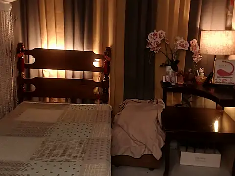 Jastine hunk online show from 12-02-25, 04:18