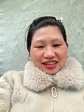 Snapshot of diamond-- chatting on 02-20-26, 05:26 diamond-- online show from 02-20-26, 05:26