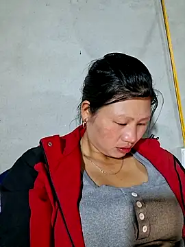 Snapshot of diamond-- chatting on 03-07-26, 12:57 diamond-- online show from 03-07-26, 12:57