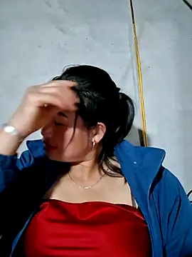 Snapshot of diamond-- chatting on 03-21-26, 01:37 diamond-- online show from 03-21-26, 01:37