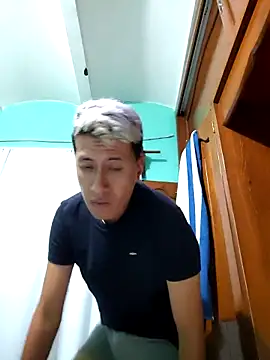 Carlos27hot online show from 03-26-26, 08:09