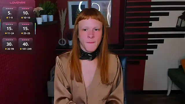 Snapshot of ChloeValentinee chatting on 01-05-26, 05:27 ChloeValentinee online show from 01-05-26, 05:27