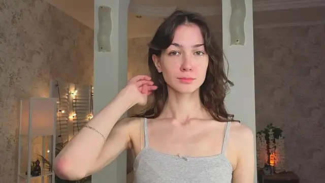 ReneeLippeatt online show from 09-26-25, 07:29