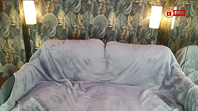 Snapshot of ThiccMady chatting on 11-07-25, 01:49 ThiccMady online show from 11-07-25, 01:49