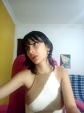 Snapshot of xoxo_milk chatting on 09-25-25, 03:27 xoxo milk online show from 09-25-25, 03:27