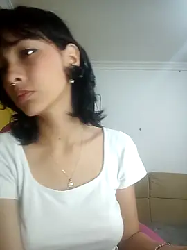 Snapshot of xoxo_milk chatting on 09-30-25, 04:34 xoxo milk online show from 09-30-25, 04:34