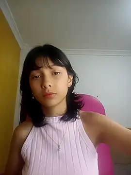 Snapshot of xoxo_milk chatting on 10-02-25, 04:47 xoxo milk online show from 10-02-25, 04:47