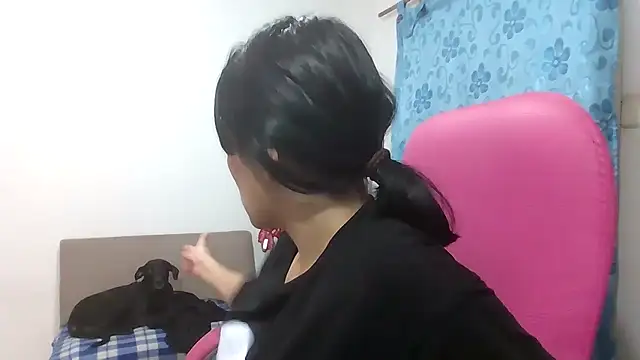 xoxo milk online show from 03-25-26, 06:03