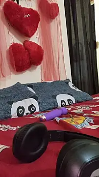 hotestfantasy online show from 02-15-26, 07:51