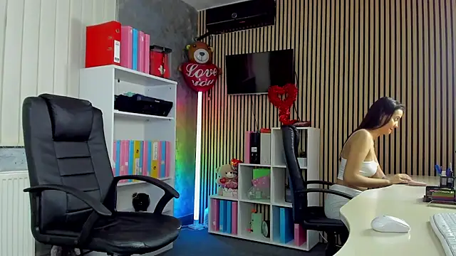 OfficeGirls online show from 06-11-26, 12:32