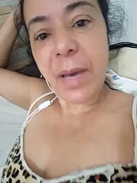 Snapshot of lucineia7 chatting on 10-29-25, 01:46 lucineia7 online show from 10-29-25, 01:46