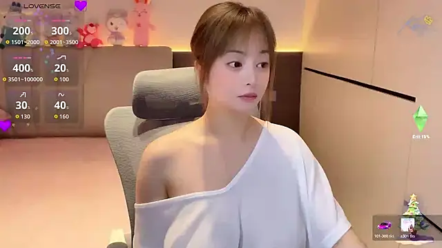 Snapshot of Koo-liy chatting on 08-07-26, 05:53 Koo-liy online show from 08-07-26, 05:53