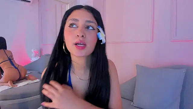 Snapshot of miia_blaze chatting on 10-19-25, 06:19 miia blaze online show from 10-19-25, 06:19