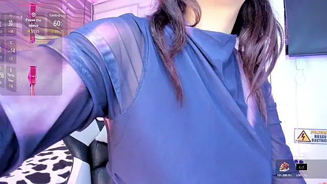 Snapshot of TahiyaMuley_ chatting on 11-06-25, 07:48 TahiyaMuley online show from 11-06-25, 07:48