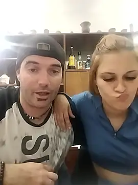 Snapshot of rubikimey chatting on 10-17-25, 09:06 rubikimey online show from 10-17-25, 09:06