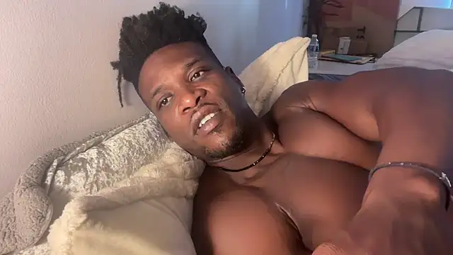 Snapshot of MrDaddyBlackNi9e chatting on 09-24-25, 01:25 MrDaddyBlackNi9e online show from 09-24-25, 01:25