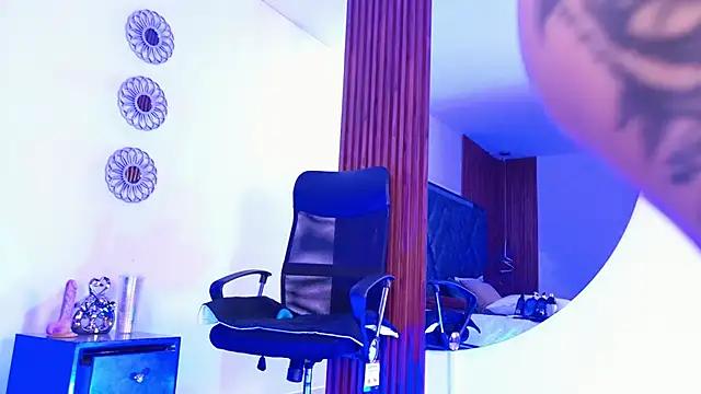 Dafne  Ruiz online show from 10-03-25, 02:14