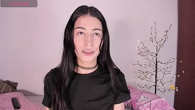 Snapshot of ScarlettRosetti chatting on 05-07-26, 01:44 ScarlettRosetti online show from 05-07-26, 01:44