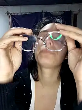 lucixxx14 online show from 10-19-25, 04:46