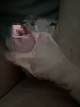 Snapshot of 20yearsoldhere chatting on 02-02-26, 12:37 20yearsoldhere online show from 02-02-26, 12:37