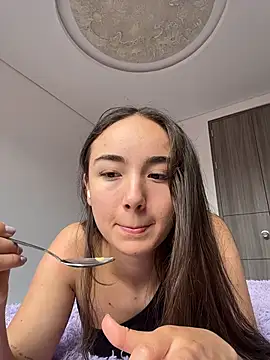 Snapshot of Innerpeace_ chatting on 01-06-26, 05:05 Innerpeace online show from 01-06-26, 05:05