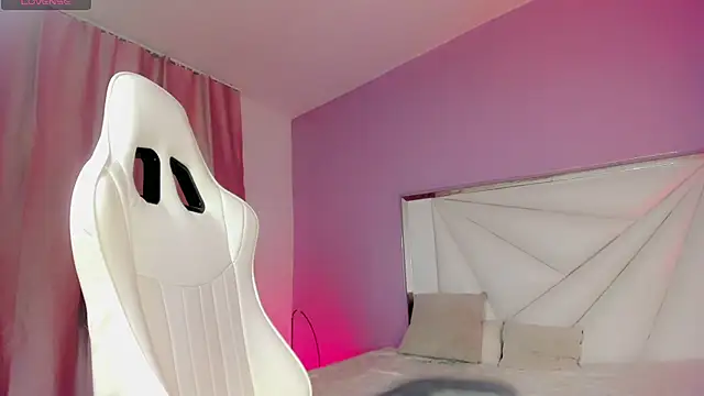 Isabela saenz online show from 10-10-25, 03:16