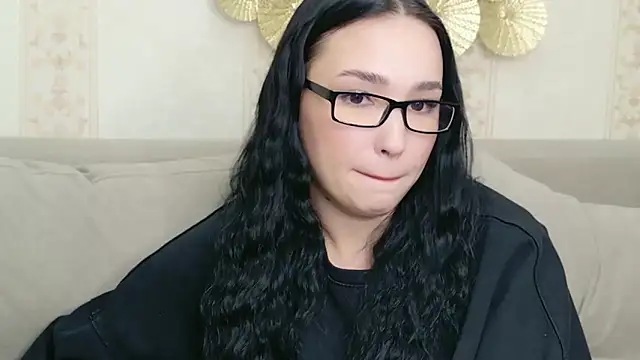 Amanda Choi online show from 09-28-25, 11:37