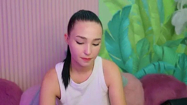 Amanda Choi online show from 10-05-25, 06:06