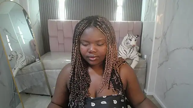 Snapshot of Soffia_b chatting on 10-03-25, 03:25 Soffia b online show from 10-03-25, 03:25