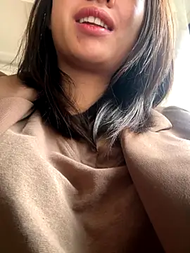 Snapshot of Hana-xinh chatting on 10-20-25, 02:45 Hana-xinh online show from 10-20-25, 02:45